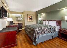 Travelodge by Wyndham Chicago - South Holland 4
