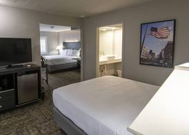 Americana Modern Hotel 5