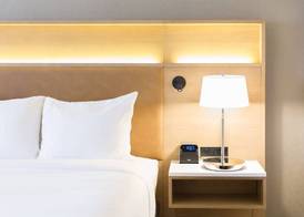 Radisson Hotel Phoenix Airport 5