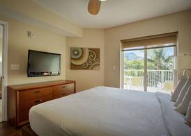 Crystal Palms Beach Resort 3
