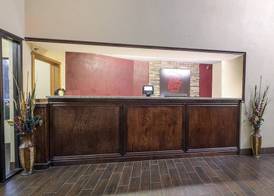 Red Roof Inn & Suites Hermitage 2