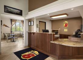 Super 8 by Wyndham Bozeman 2
