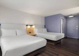 Garner Hotel Jamaica JFK Airtrain NYC by IHG 3