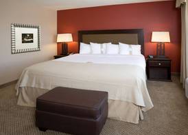 Holiday Inn & Suites BAKERSFIELD by IHG 3