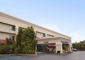 Baymont by Wyndham Battle Creek/I-94 4