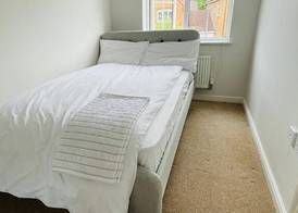 Beautiful 2-bed Villa in Coventry 3