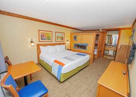 Grand Country Waterpark Resort 2