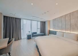 Hotel Aqua Palace 5
