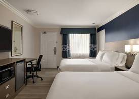Quality Inn Lake Elsinore I-15 4