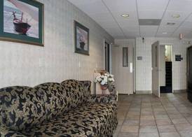 Econo Lodge Morristown West 3