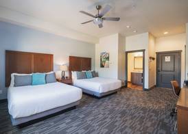 The Lodge Lake Chelan 4
