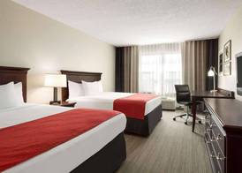 Country Inn & Suites by Radisson, Kansas City at Village West, KS 5