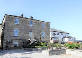 The Mansefield Hotel 3