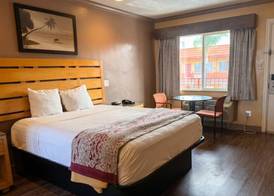 Om Park Inn and Suites El Cajon near San Diego 4