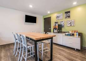 WoodSpring Suites Doral Miami Airport 4