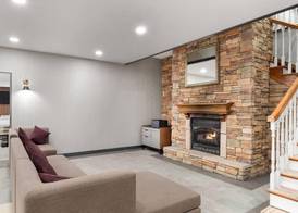 Wingate Suites By Wyndham Mansfield Ontario 4
