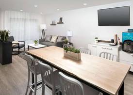 WoodSpring Suites Seattle Redmond 2