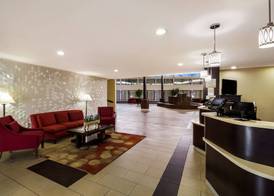 Clarion Pointe Lake Jackson - Clute 3