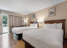 Ramada by Wyndham State College Hotel & Conference Center 5