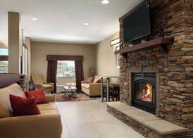Microtel Inn & Suites by Wyndham St Clairsville - Wheeling 2