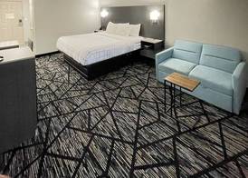 La Quinta Inn & Suites by Wyndham San Antonio N Stone Oak 5
