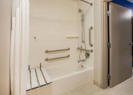 Holiday Inn Express & Suites Buford - Mall of Georgia by IHG 3