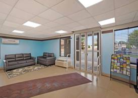 Econo Lodge Allentown North 4