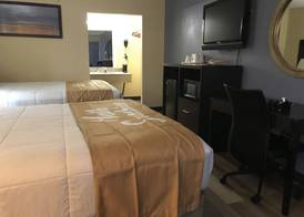 Days Inn by Wyndham Greensboro Airport 4