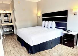 Americas Best Value Inn Arlington 5