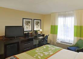 Fairfield Inn & Suites by Marriott Toronto Mississauga 5