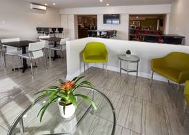 Comfort Inn 3