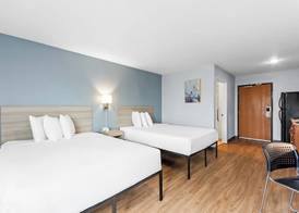 Birch Hill Suites Clarksville-Louisville North 3