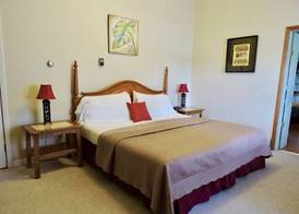 Vinehurst Inn And Suites 4