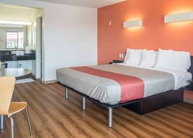 Motel 6-Mesquite, TX - Rodeo - Convention Ctr 5