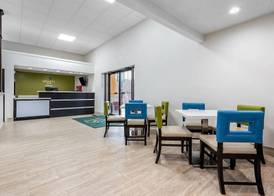Quality Inn Coraopolis - Pittsburgh Airport 3