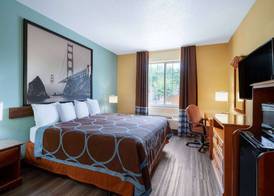 Super 8 by Wyndham Salisbury 3