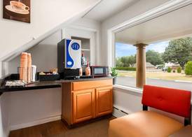 Econo Lodge Palmyra - Hershey 3