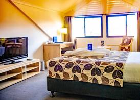 Highlander Hotel 3