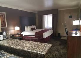 Best Western InnSuites Tucson Foothills Hotel & Suites 4
