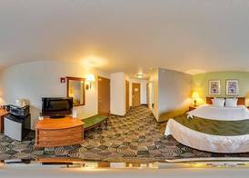 Quality Inn & Suites Hannibal West 5