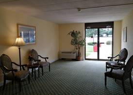 Mystic River Hotel & Suites 3