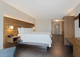 Holiday Inn Express & Suites LARGO-CLEARWATER by IHG 5