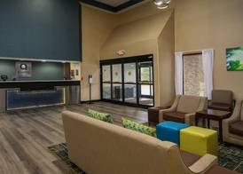 Quality Inn & Suites Lexington South 2