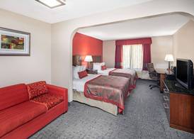 Ramada by Wyndham Alpharetta Atlanta North 3