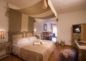 COLONNA GRAND HOTEL CAPO TESTA, a Colonna Luxury Beach Hotel, Santa Teresa Sardegna 5