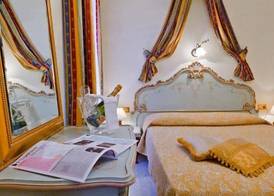 HOTEL HENRY 5