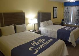 Days Inn by Wyndham Cape Carteret 4