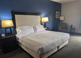 Wingate by Wyndham Ashland 4