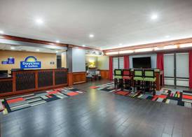 Days Inn & Suites by Wyndham Tyler 3