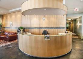Comfort Hotel Vancouver Airport 4